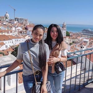 Meet your Poshers, Justine and Jascinth